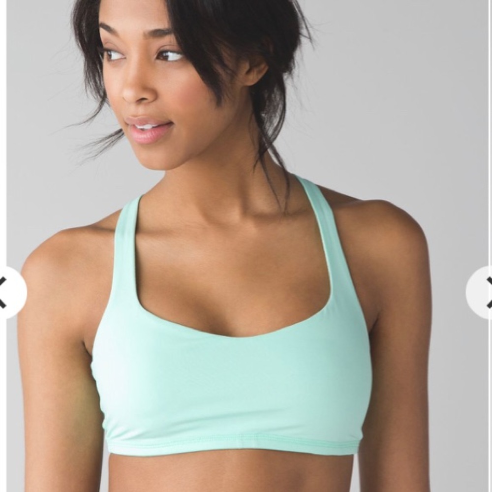 Lululemon Free To Be Sport Bra